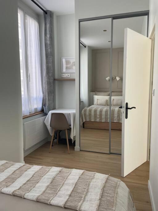 Joli Appartement Avec Parking - Proche Centre Ville Chartres Eksteriør bilde