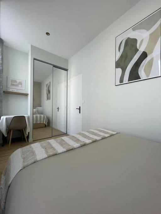 Joli Appartement Avec Parking - Proche Centre Ville Chartres Eksteriør bilde