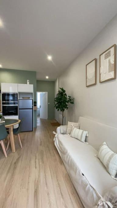 Joli Appartement Avec Parking - Proche Centre Ville Chartres Eksteriør bilde