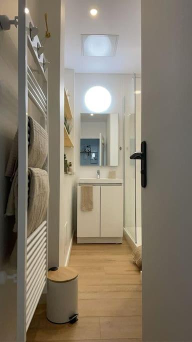 Joli Appartement Avec Parking - Proche Centre Ville Chartres Eksteriør bilde